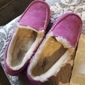 UGG Ansley Magenta Moccasins
